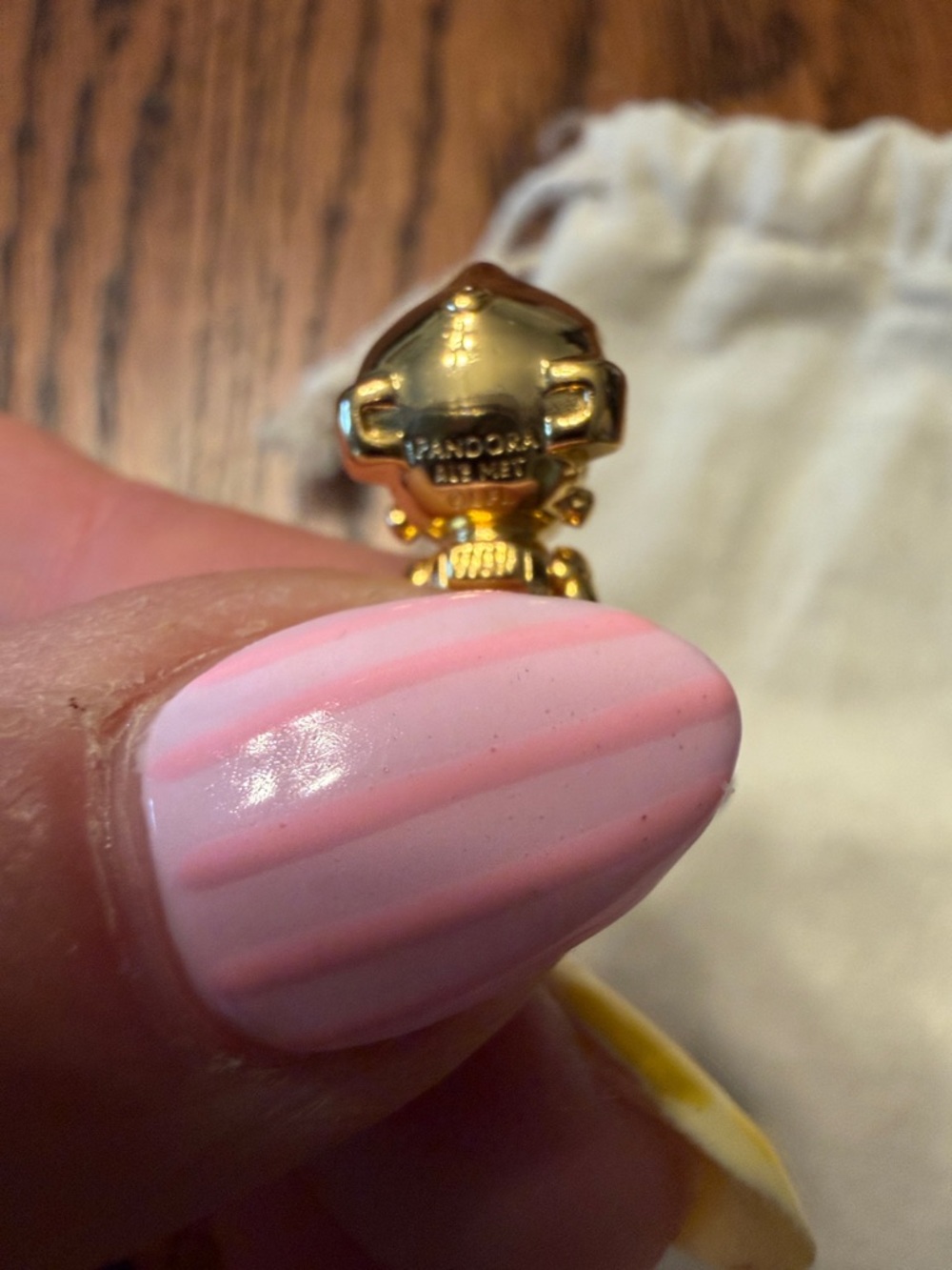 Pandora Star Wars C3-PO Charm - Picture 4 of 5